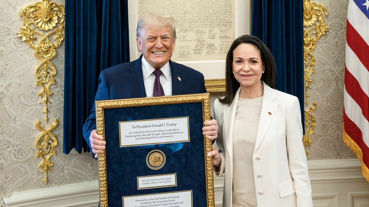Une opposante vénézuélienne restitue son Nobel à Trump