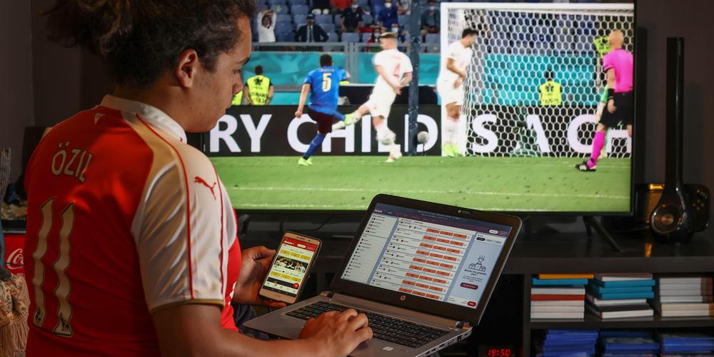 Frontières en flambée : l’audience record et les menaces de l’ARCOM déclenchent le débat