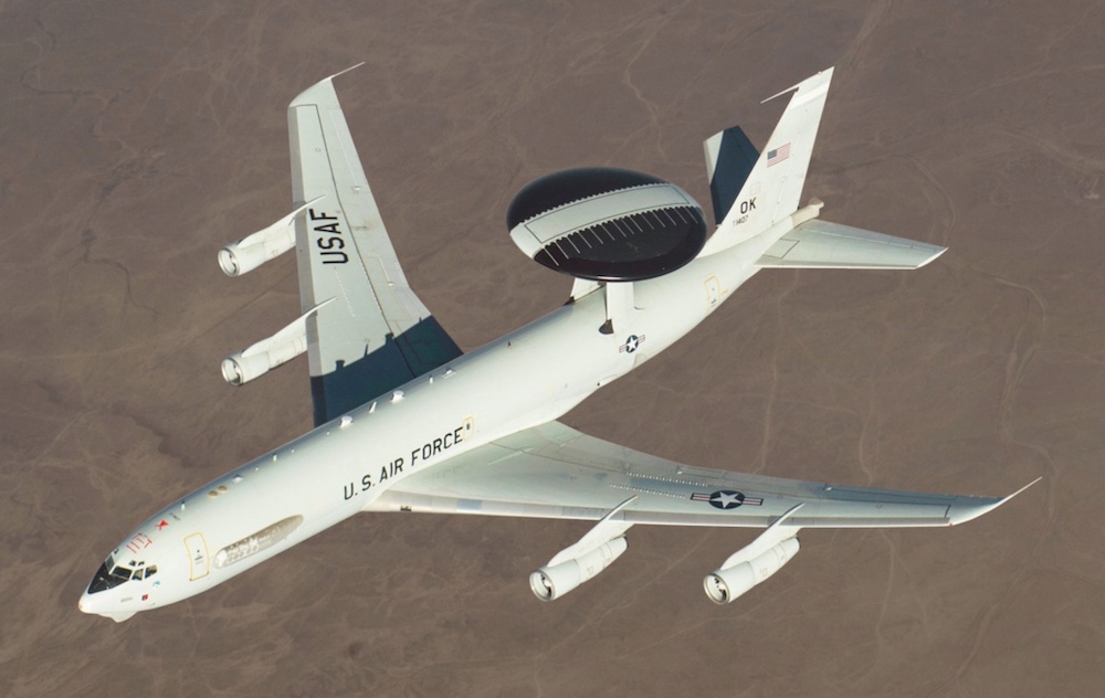 L&rsquo;Iran déclenche un choc : destruction d&rsquo;un avion AWACS américain à Al Kharj