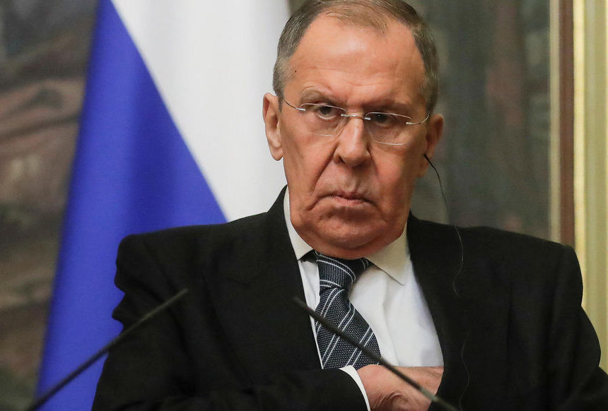 Lavrov évoque un avenir fragile de l&rsquo;ordre mondial après sa visite en Chine