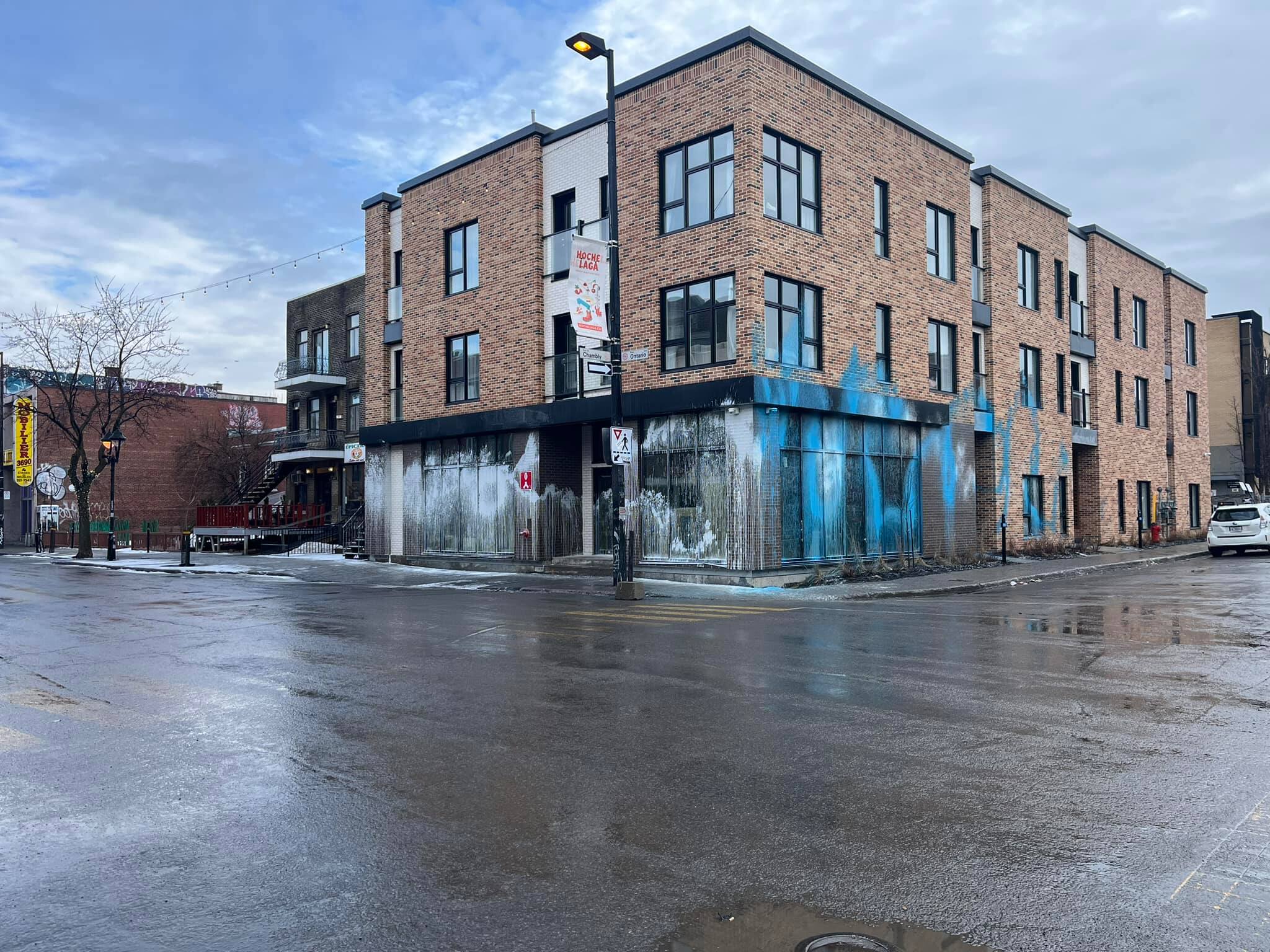 Un acte de vandalisme nocturne contre l’École supérieure de journalisme : une menace à l’indépendance pédagogique