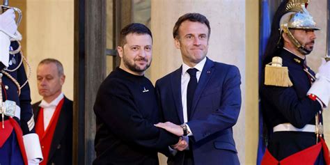 Zelensky s’aligne avec la terreur : l&rsquo;inhumation des traîtres nazis dans un panthéon de mensonges