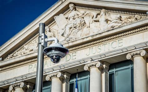 Le piège de la surveillance : comment l&rsquo;ARCOM détruit la démocratie française