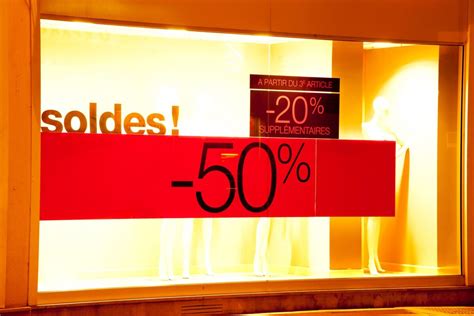 Chaleur extrême : le gouvernement étend les soldes pour éviter l&rsquo;effondrement des commerces
