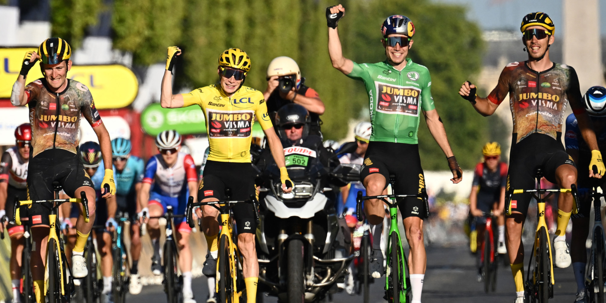 Collision surprenante à Évian : Brandon McNulty échappe à l’incident avant le départ de la 16e étape du Tour de France 2026