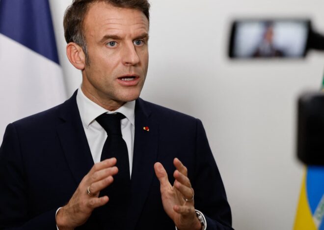 10 ans de silence : Macron cache la crise économique sous des mots d’homme