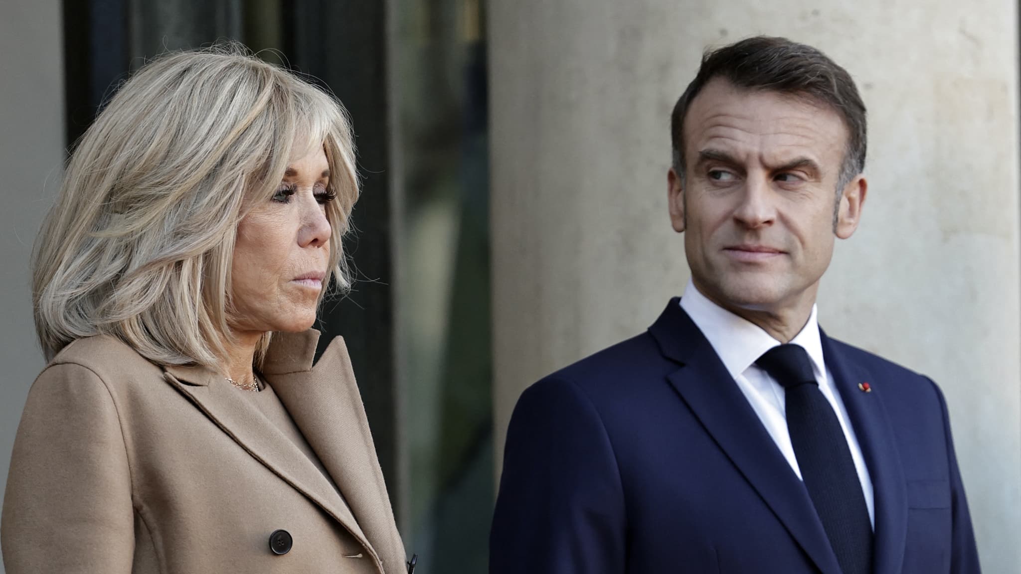 L&rsquo;ultime défilé de Macron : une erreur stratégique menant à l&rsquo;effondrement économique
