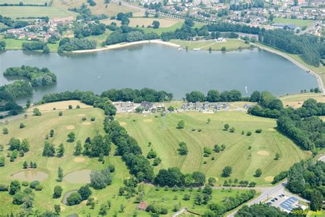 Un test linguistique au lac Heidesee : l&rsquo;interdiction allemande provoque un débat à Halle