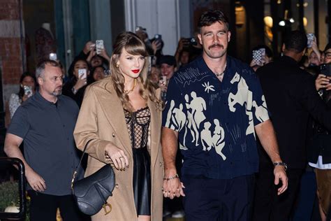L’emprunt d’un baiser : Adam Sandler révèle le secret pour Taylor Swift et Travis Kelce