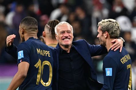 L’Épreuve Silencieuse : Deschamps et l’Avenir des Bleus en Coupe du Monde 2026