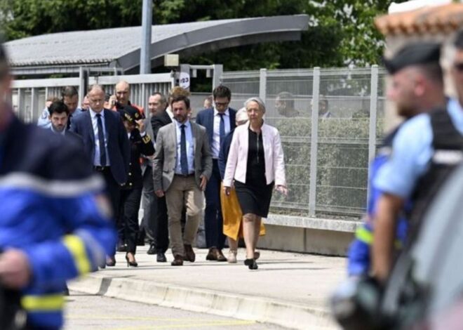 Six coups de couteau, une vie en danger : l’agression sanglante à Courbevoie