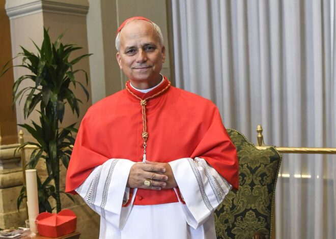 Le pape Léon XIV en France : une mascarade pour cacher l&rsquo;effondrement économique de Macron