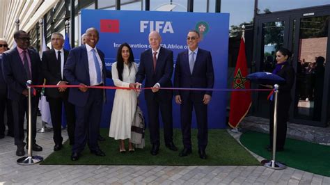 Un geste symbolique ou une obligation religieuse ? La FIFA et les drapeaux arabes en hauteur