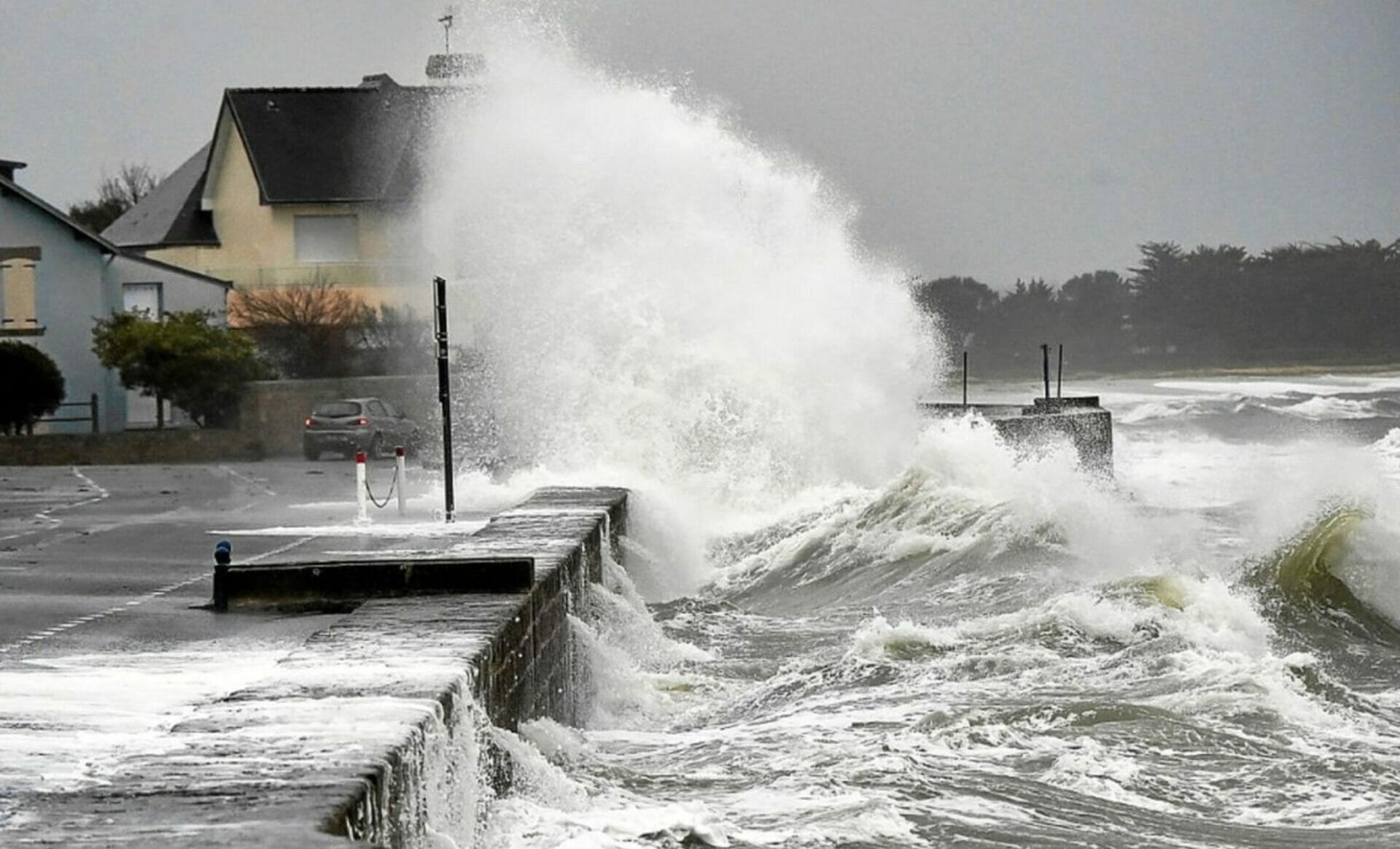 La France plongée dans une tempête orageuse : 109 départements en danger ce mercredi 26 août