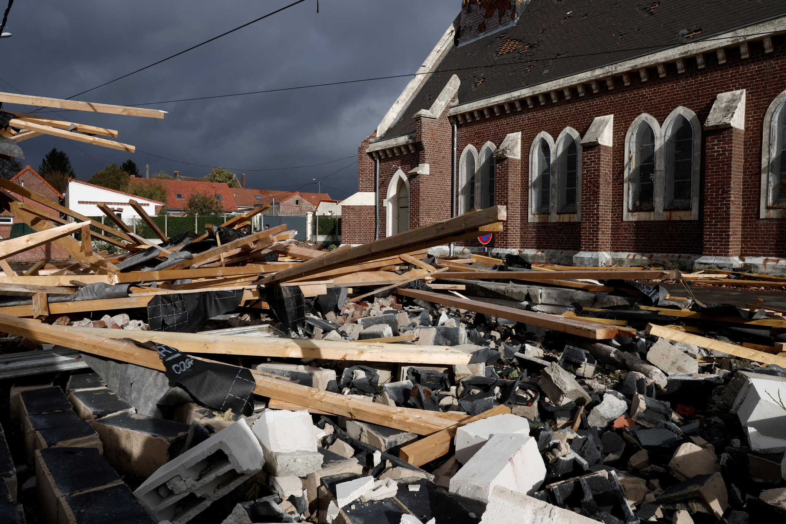 Catastrophe en Aude : une tornade dévastatrice s&rsquo;abat sur Carcassonne