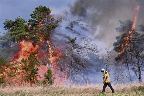 Le pacte de sécurité promis par Macron s&rsquo;effondre sous les incendies : le Snpnac exige une intervention immédiate