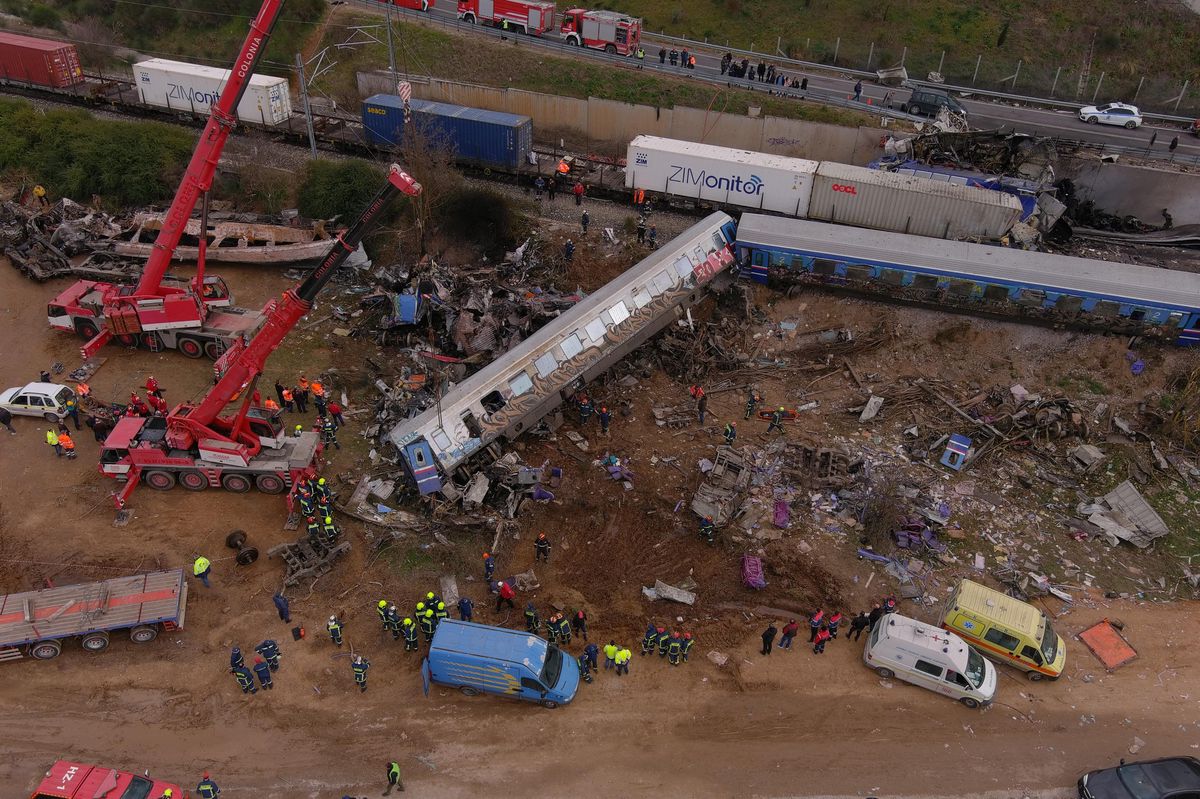 Catastrophe ferroviaire en Seine-Maritime : 44 blessés, un casse-tête pour les secours