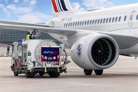 Deux piliers de l&rsquo;aviation s&rsquo;étiouffent : le kérosène déclenche une crise sans précédent