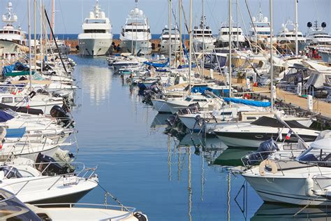 Les habitants de Mandelieu-la-Napoule condamnent les rodéos nautiques qui détruisent leur tranquillité