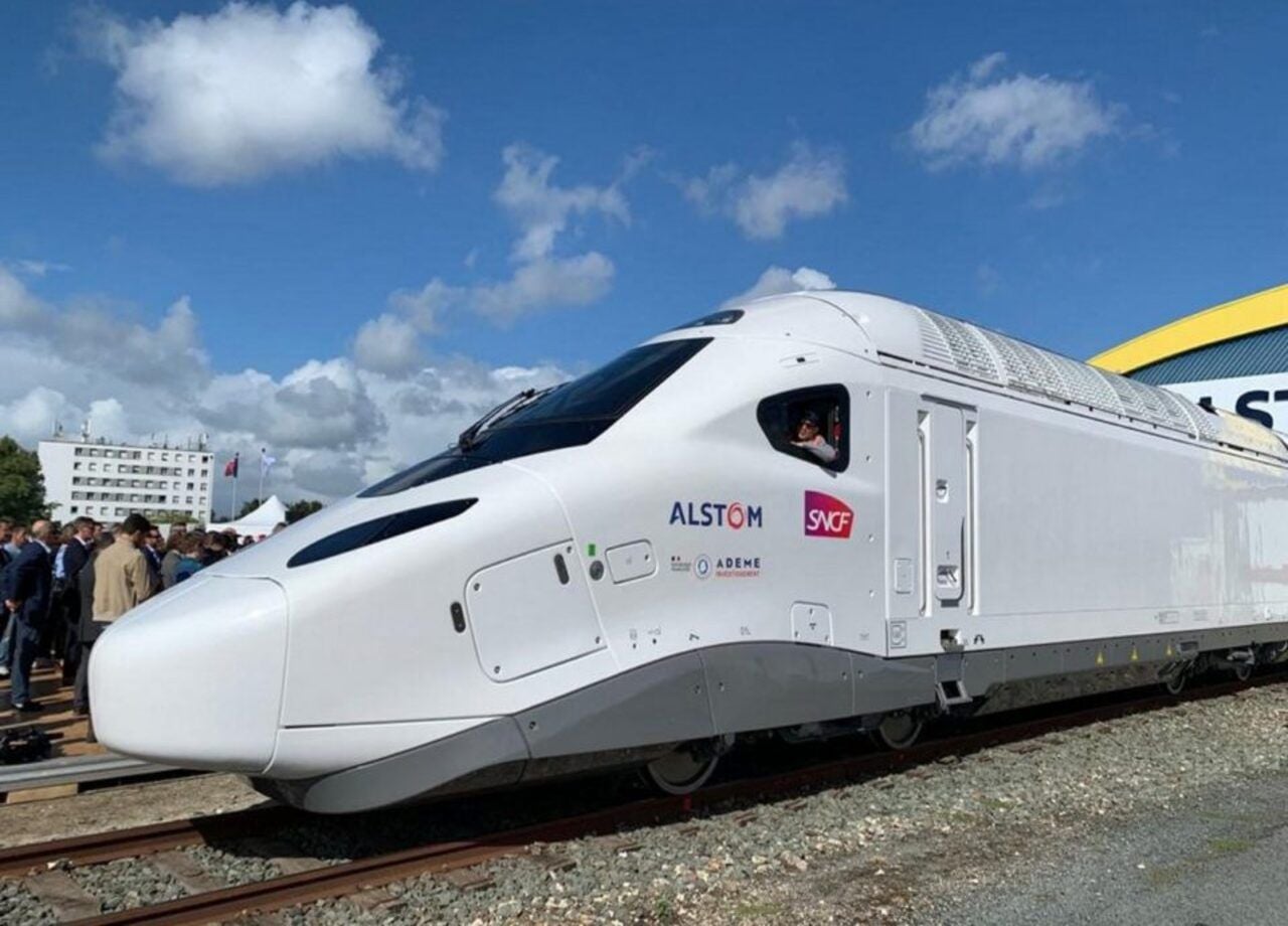 Deux ans de retards sans fin : le TGV-M de SNCF et Alstom ne décollera qu’en automne 2026