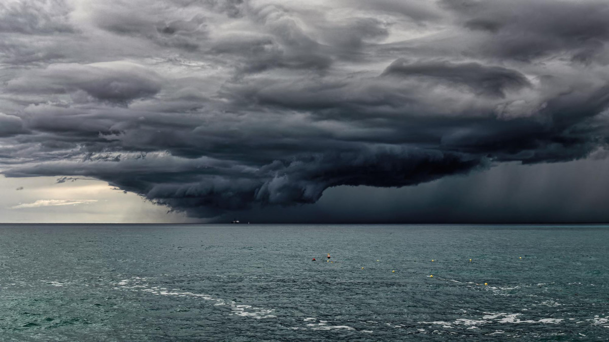 Attention : La tempête «Adam» déclenche une alerte rouge dans le sud de la France ce lundi