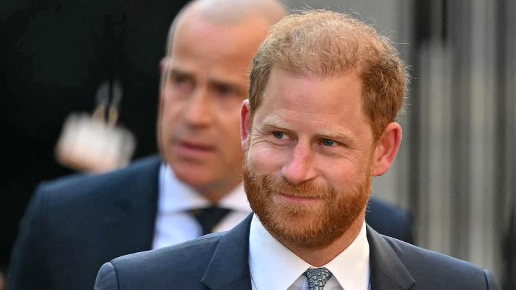 Des cicatrices de l’âge, mais une promesse de paix : Harry dévoile sa route vers la réconciliation familiale
