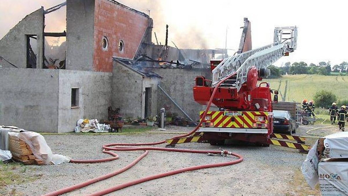 Quatre morts et 39 blessés : un incendie dévastateur secoue une base militaire canadienne