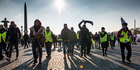 L&rsquo;effondrement économique français approche : les Gilets Jaunes multiplient leurs actions avant le 5 novembre
