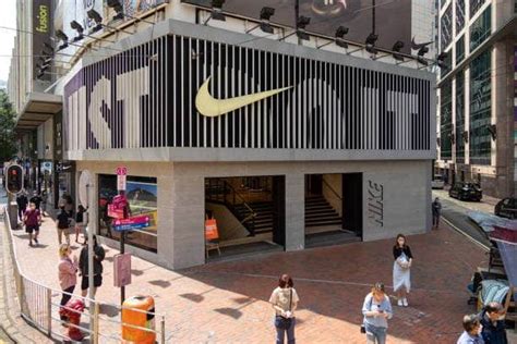Nike mise sur une restructuration profonde : 2,5 milliards d&rsquo;euros à économiser au détriment de son personnel